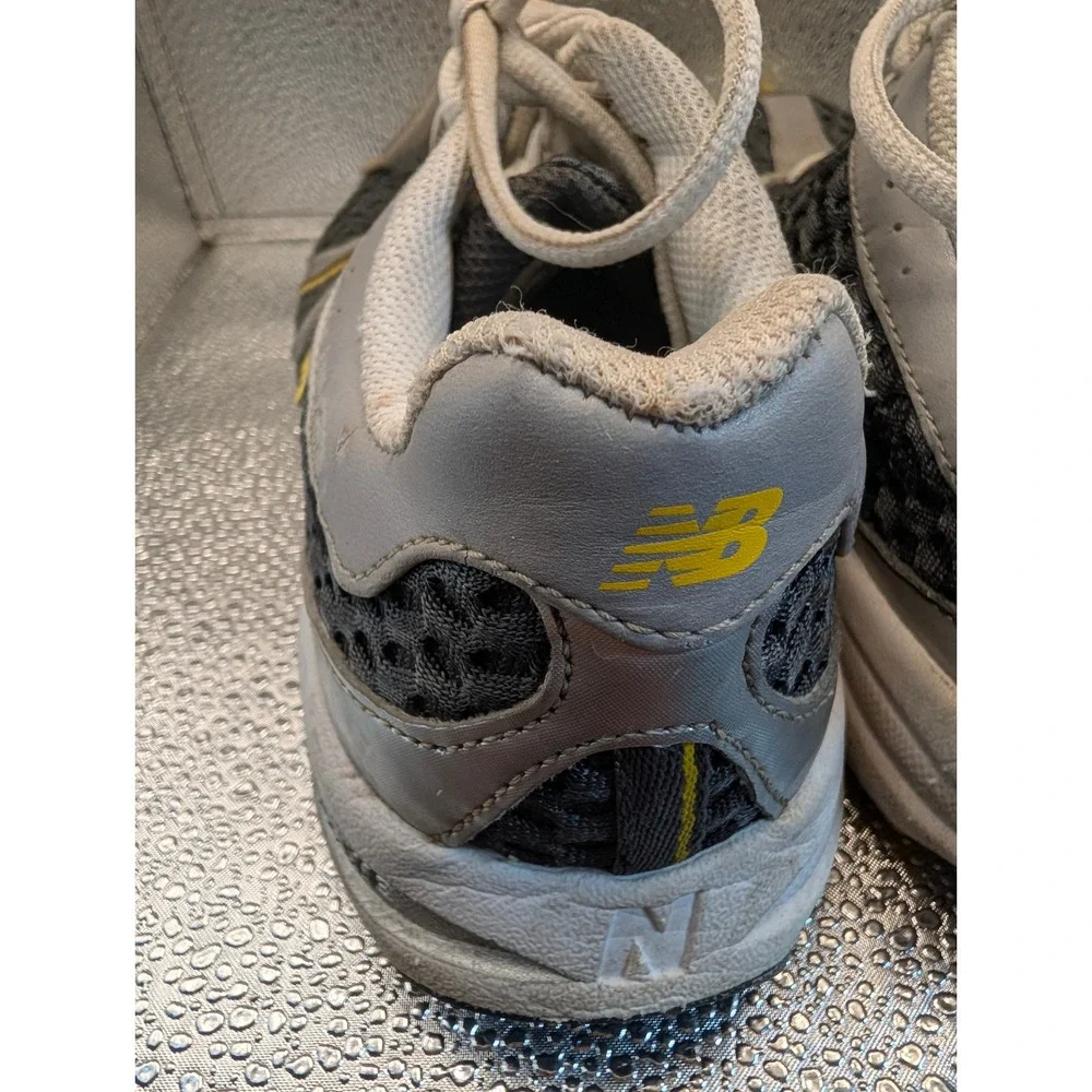 New Balance 550 Womens Grey Silver Yellow Running Shoes WR550GSY Size 8